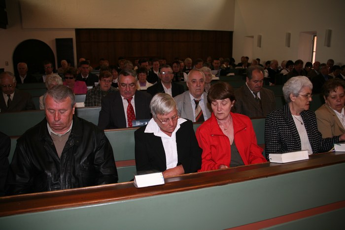 Image 2 of 74  -  61 kB